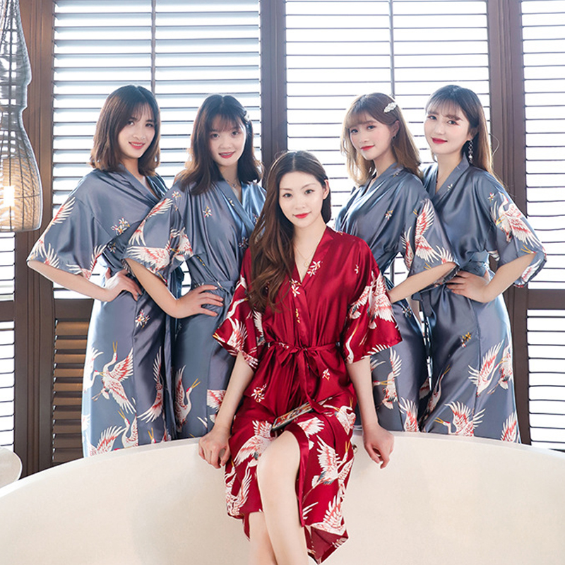 婚礼闺蜜晨袍夏季丝绸派对伴手礼