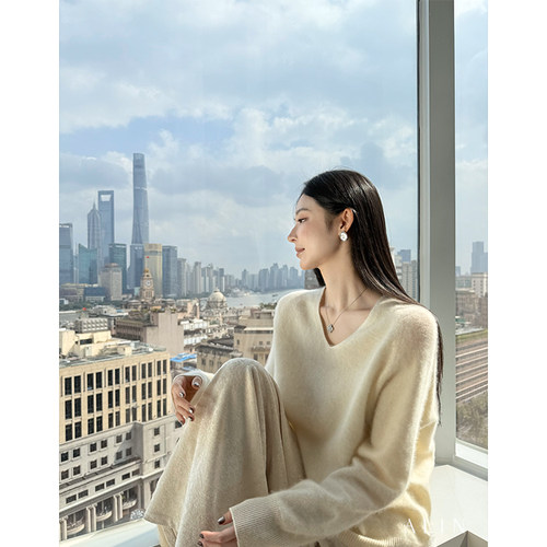 羊绒羊毛白色针织衫2026新款女春
