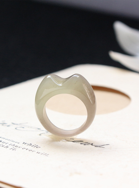 原创时尚和田玉烟紫猫耳朵戒指