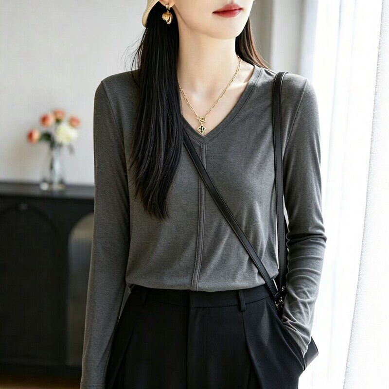 V领垂感长袖休闲T恤女2026早秋大码微胖宽松薄款外穿气质上衣百搭