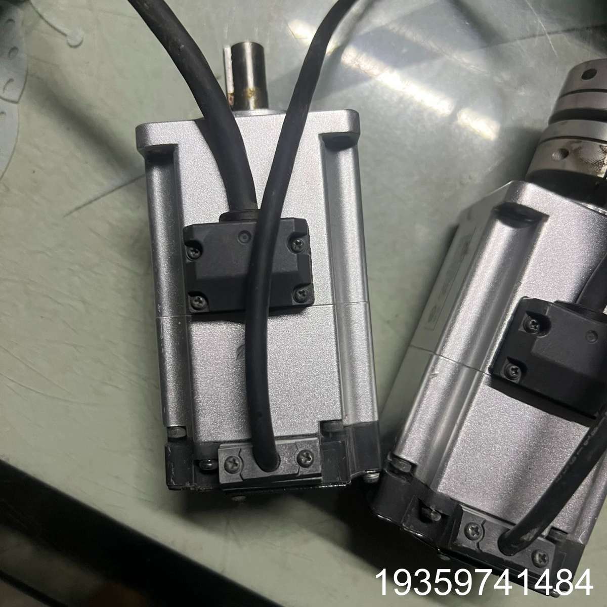 MHMF022L1V2M   伺服电机，，完议价