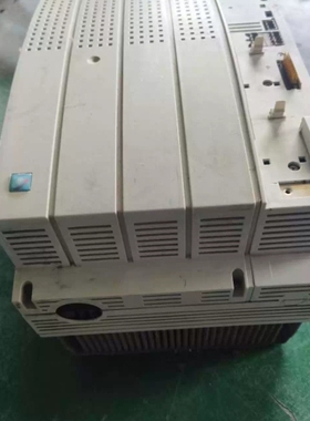 【Lenze 8200 Vector变频器】 议价