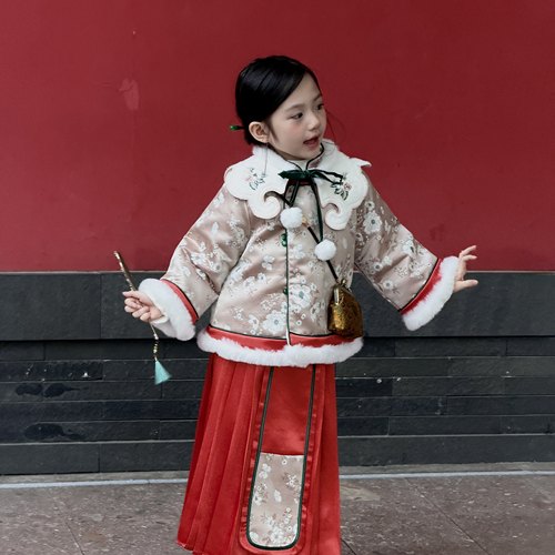 「岁岁安澜」新款复古红绣花改良旗袍女童新春礼服汉服马面裙套装