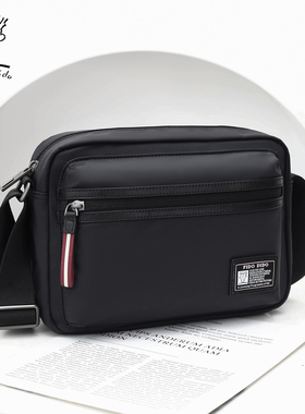 Fido Dido男士斜挎包黑色休闲单肩包青年商务小包横款轻便布包潮