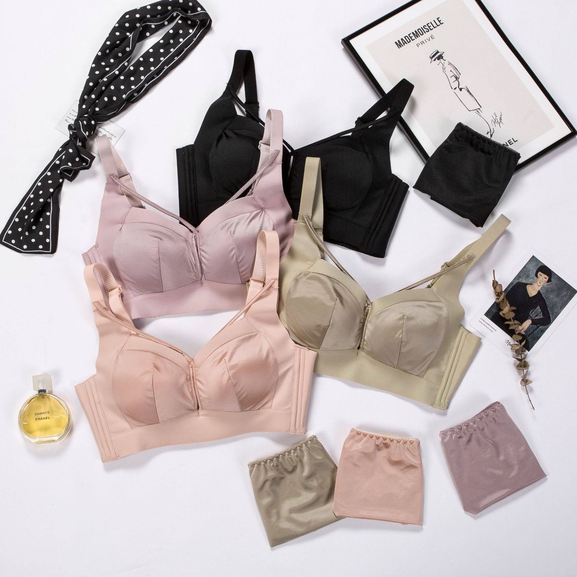 内衣女无钢圈文胸套装运动薄款聚拢性感大罩杯光面收副乳厂家直销