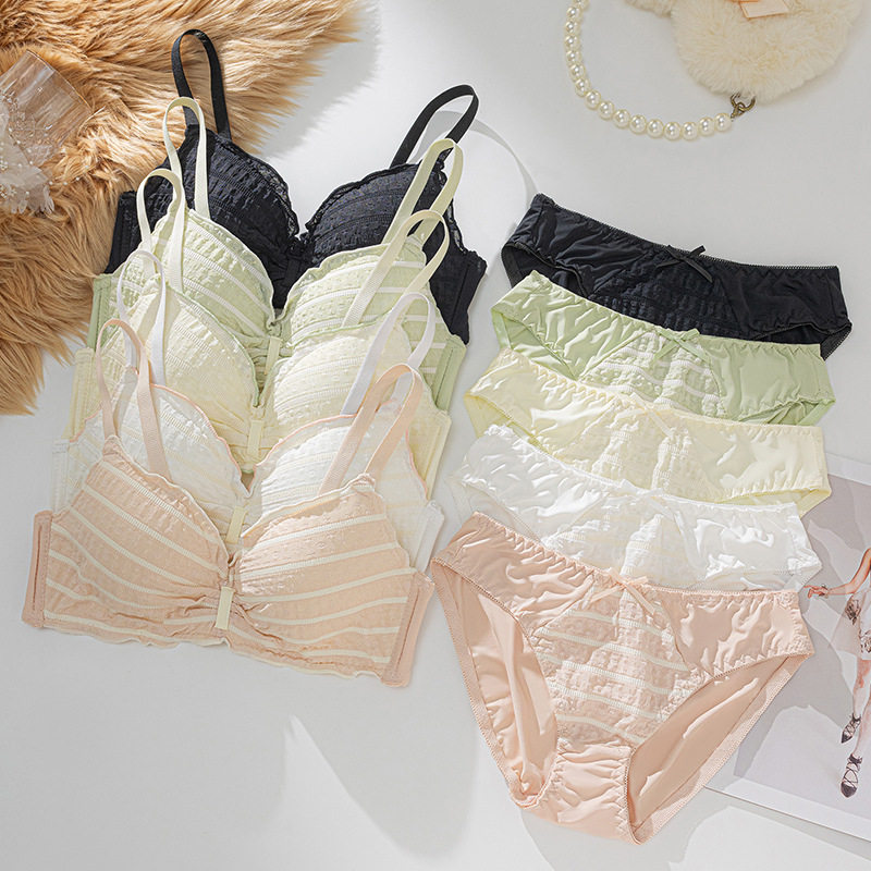 无钢圈舒适软支撑小胸聚拢上托内衣套装性感聚拢美背条纹文胸套装