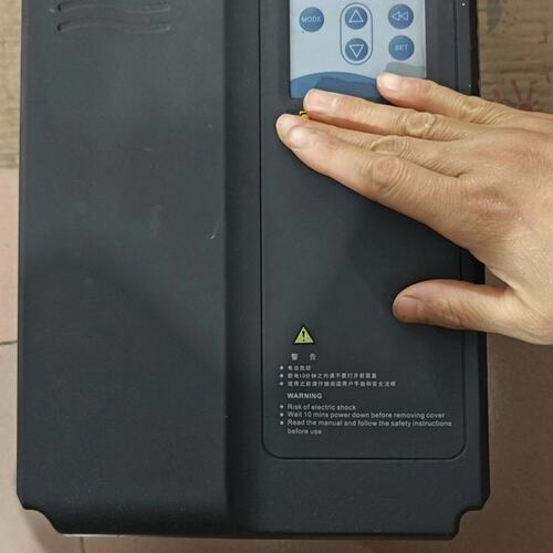 议价变频器IS550AT025I-102IS550AT018I-102IS550AT032I-102