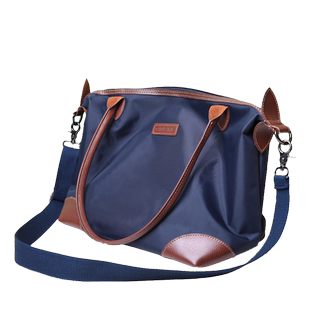 cathcarm新款单肩斜挎包女包包防水饺子包轻便妈妈包大容量托特包