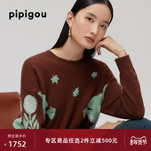 皮皮狗25秋冬新品 女士圆领提花羊绒套衫 松鼠图案落肩宽松