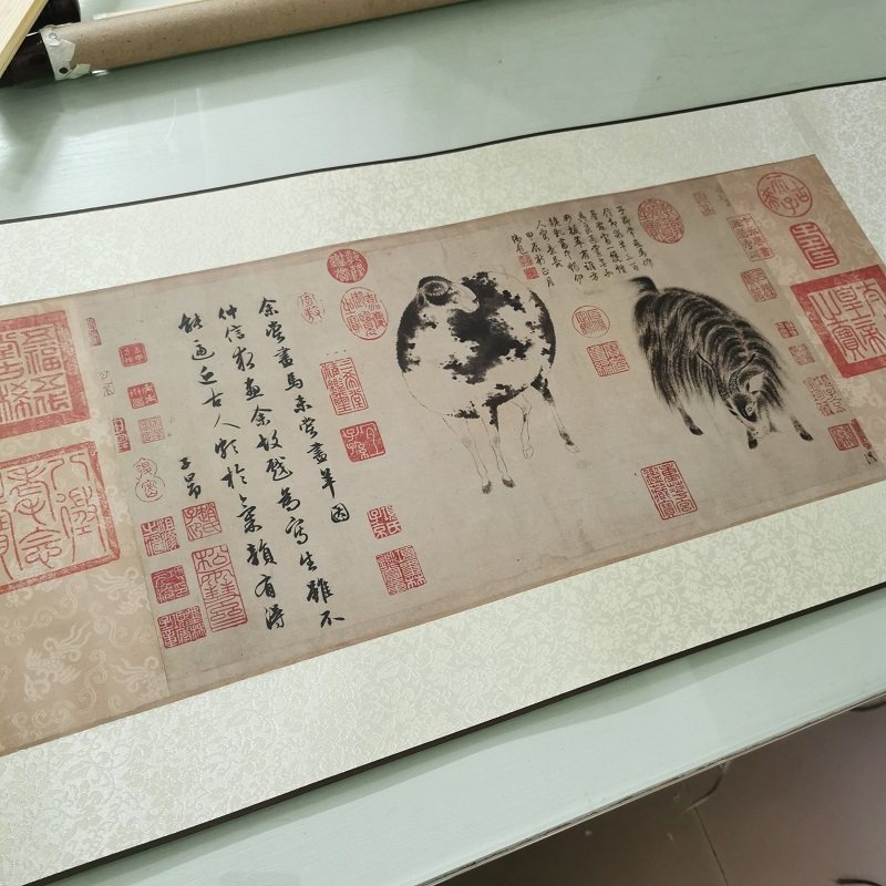 赵孟頫 二羊图 复古书画横幅真迹微喷仿古画芯装裱挂轴国画装饰画