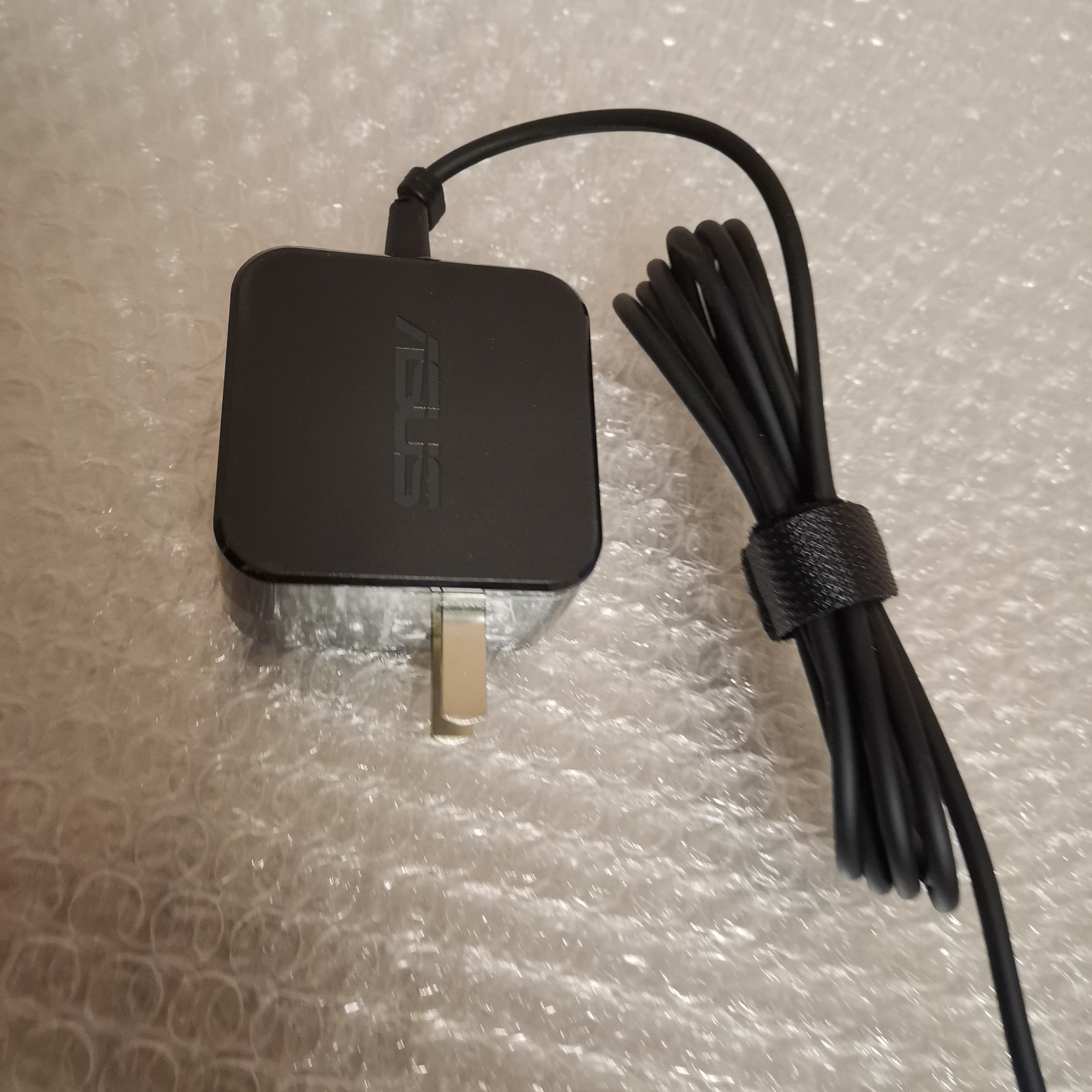ASUS华硕 RT-AC68U 无线路由器电源配接器19V 1.75A充电线