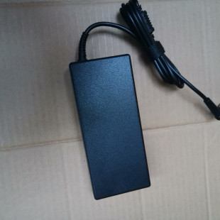 ACER宏基135W筆記本N17C1電源適配器19V7.1A 6.92A充電線