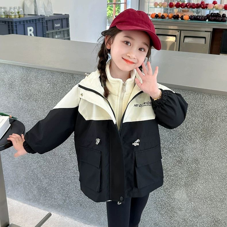 童装女童春秋外套2026新款时髦洋气中大童春款冲锋衣儿童夹克上衣