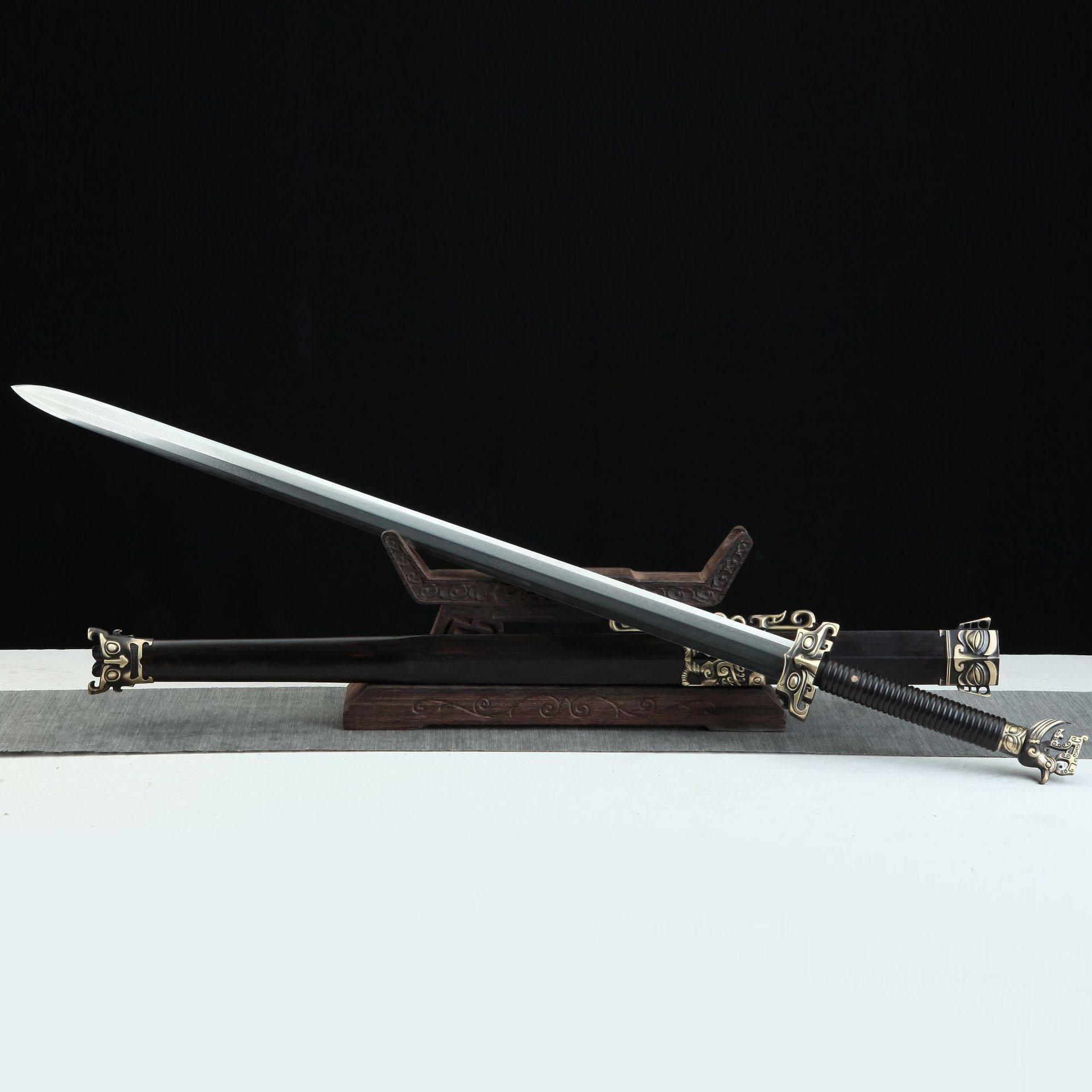 龙泉市刀剑手工锻打宝剑花纹钢烧刃秦汉剑四方剑一体冷兵器未开刃,特色手工艺,剑袋,淘宝优惠券,粉丝福利购,淘宝优惠卷