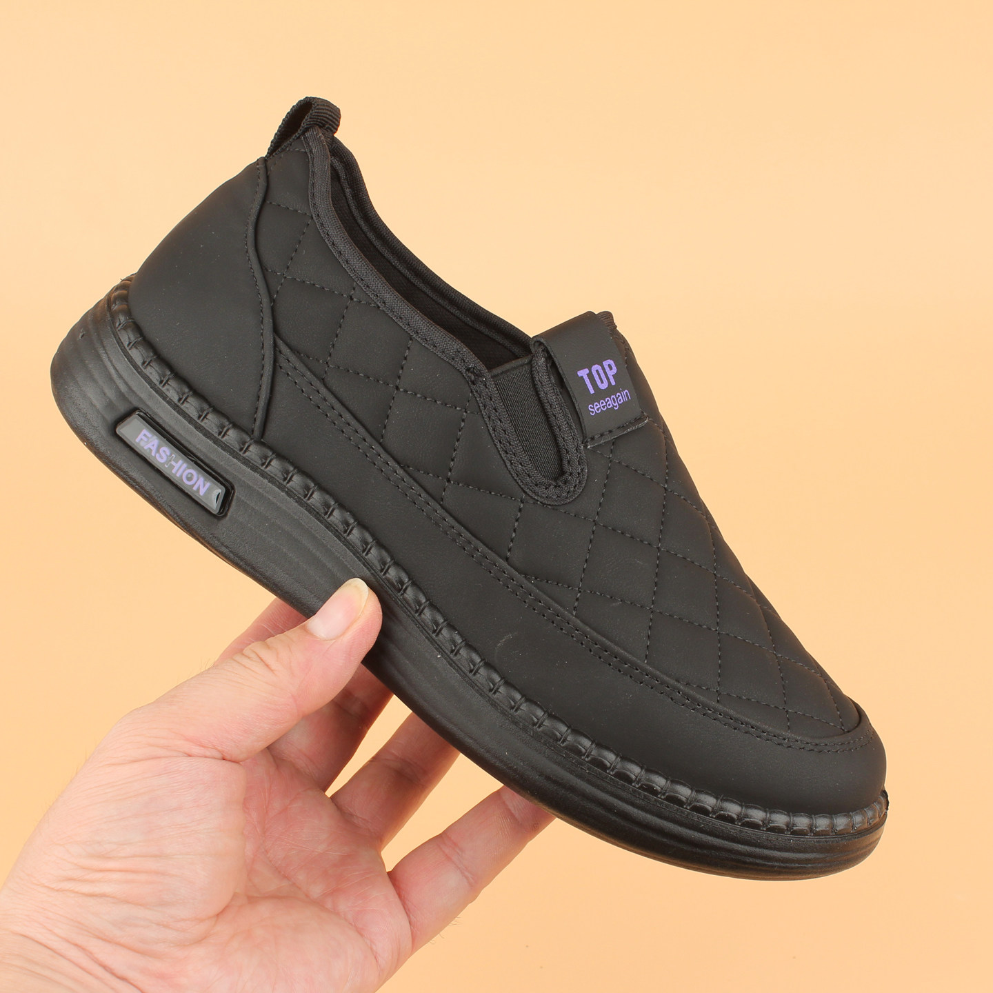 秋季厚底乐福鞋2025新款防水轻便舒适防滑女士妈妈鞋平底单鞋