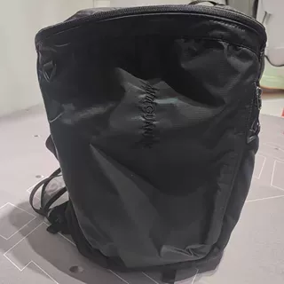 安踏双肩包男2025新款大容量旅行背包休闲冠军包192510154