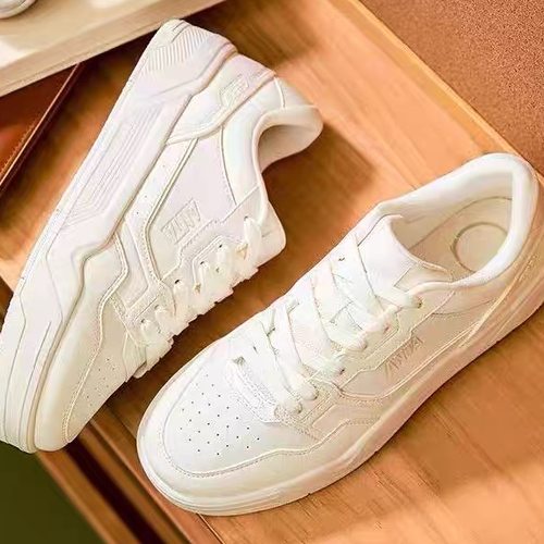 安踏休闲简约小白鞋滑板运动鞋