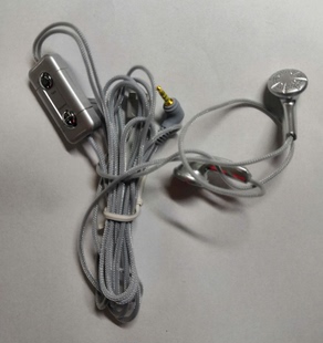 HTC/多普达 585 818 838 686 D700 696耳机 2.5接口 四节 MIC调音