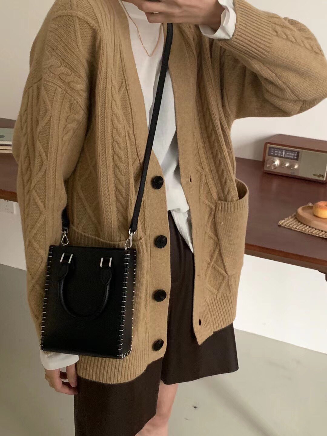 天使名妆复古Ｖ领中长款菱格麻花全羊毛女2025秋冬针织开衫外套女