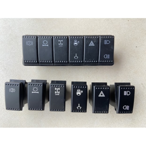 新源胶轮式挖掘机1111