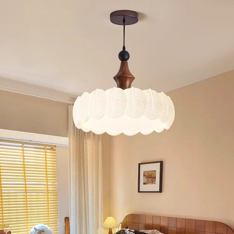 南洋风卧室吊灯中古奶油风主卧公主房灯具全光谱护眼设计师书房灯