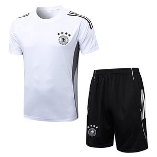 德国复古白色短袖球衣男2526足球训练服速干跑步健身短裤运动队服