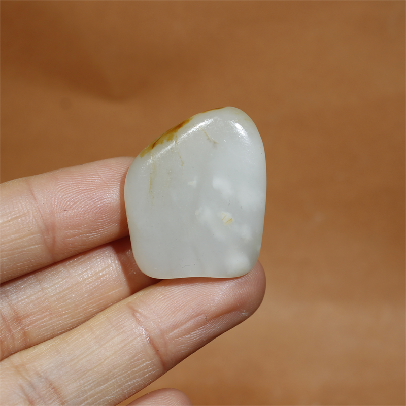 11克白玉籽料原石吊坠挂件