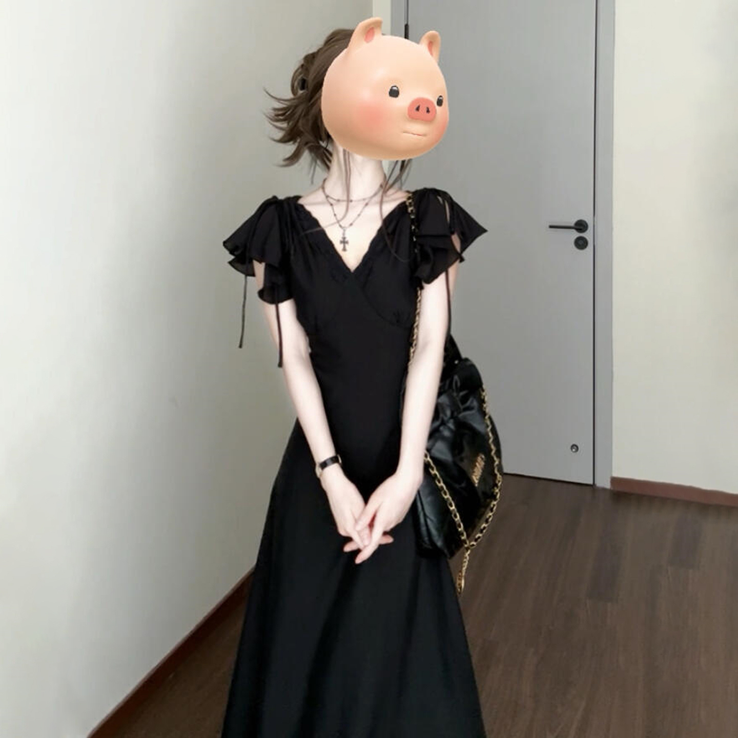 赫本风法式黑色小飞袖v领连衣裙子女夏季2025新款爆款高级感长裙