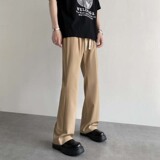 卡其色