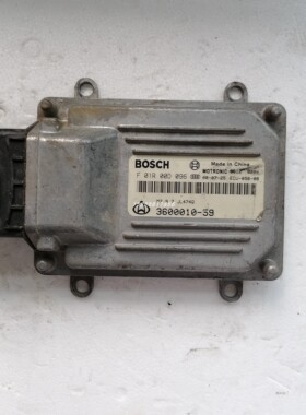 长安之星CM5 JL474Q汽车发动机电脑版ECU F01R00D096/3600010-59
