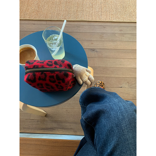 卫生棉包 ｜红色豹纹毛呢方块收纳 264 福利款 Maybekuii