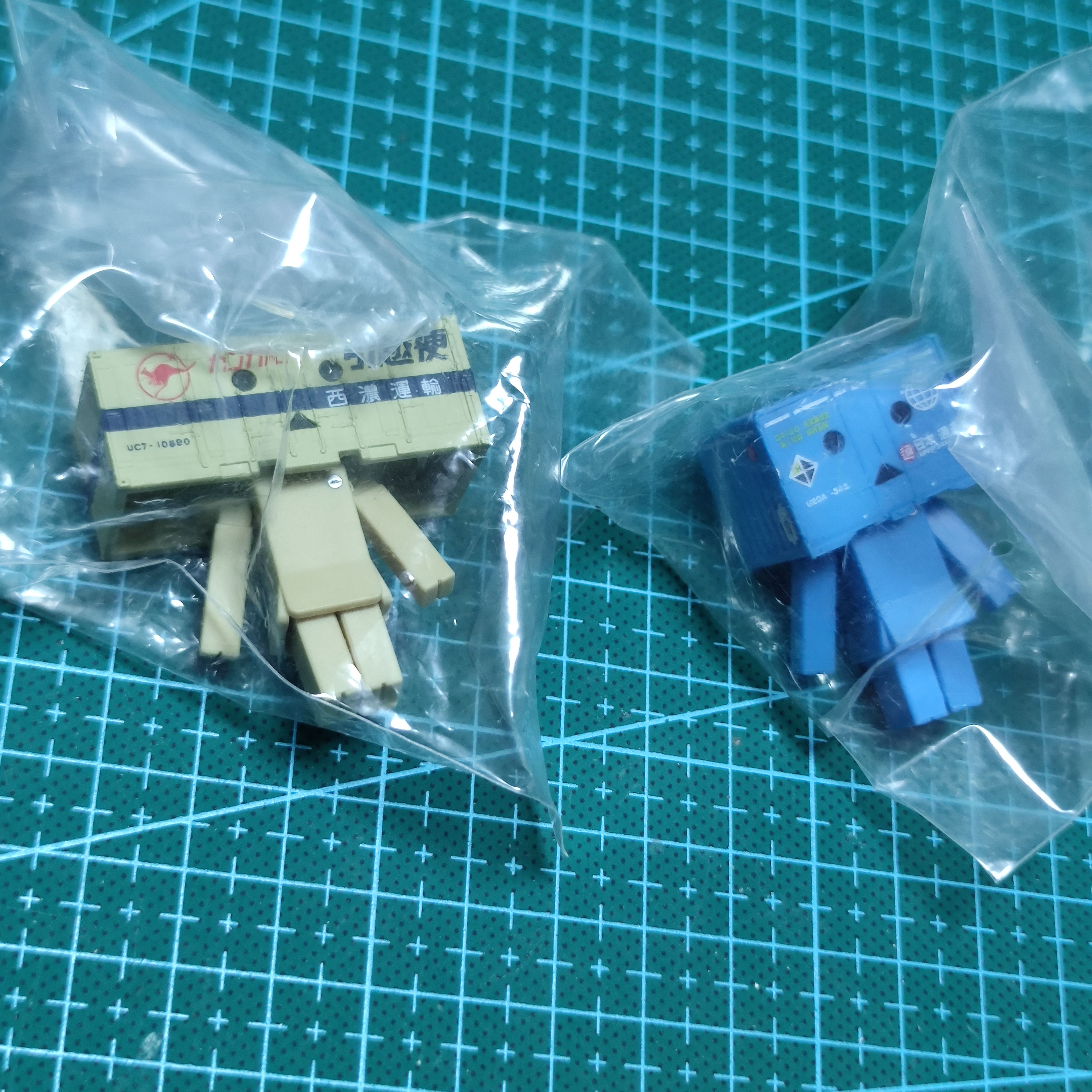 Tomy TARTS扭蛋四叶妹妹纸箱人阿楞集装箱摆件促销现货
