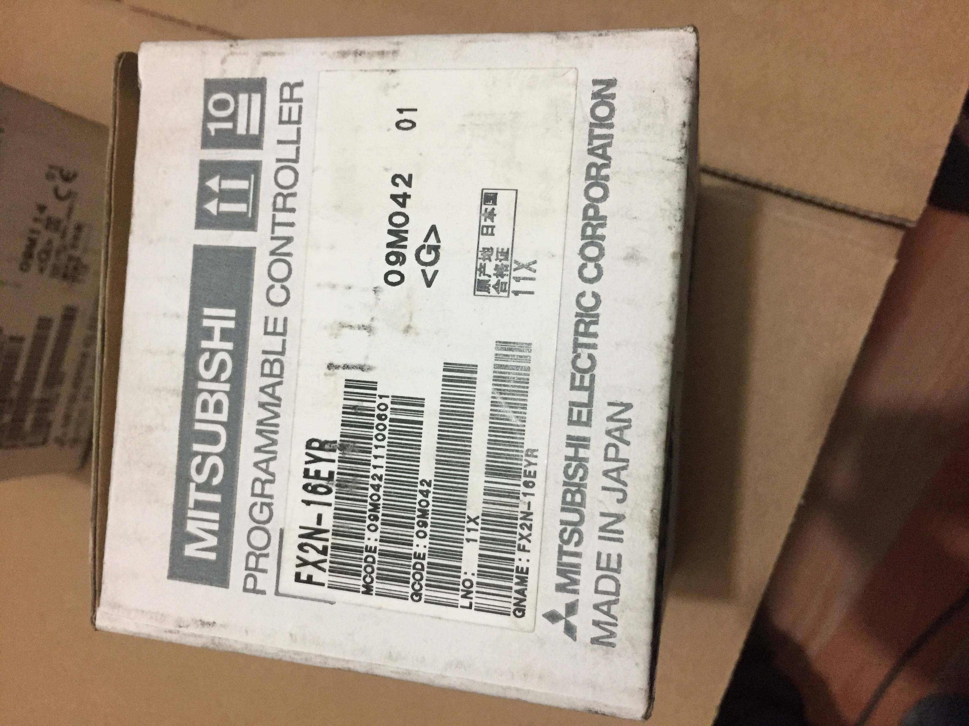 三菱日本原产 fx2n-16eyr 工程余货库存新原包装 实物图 现货