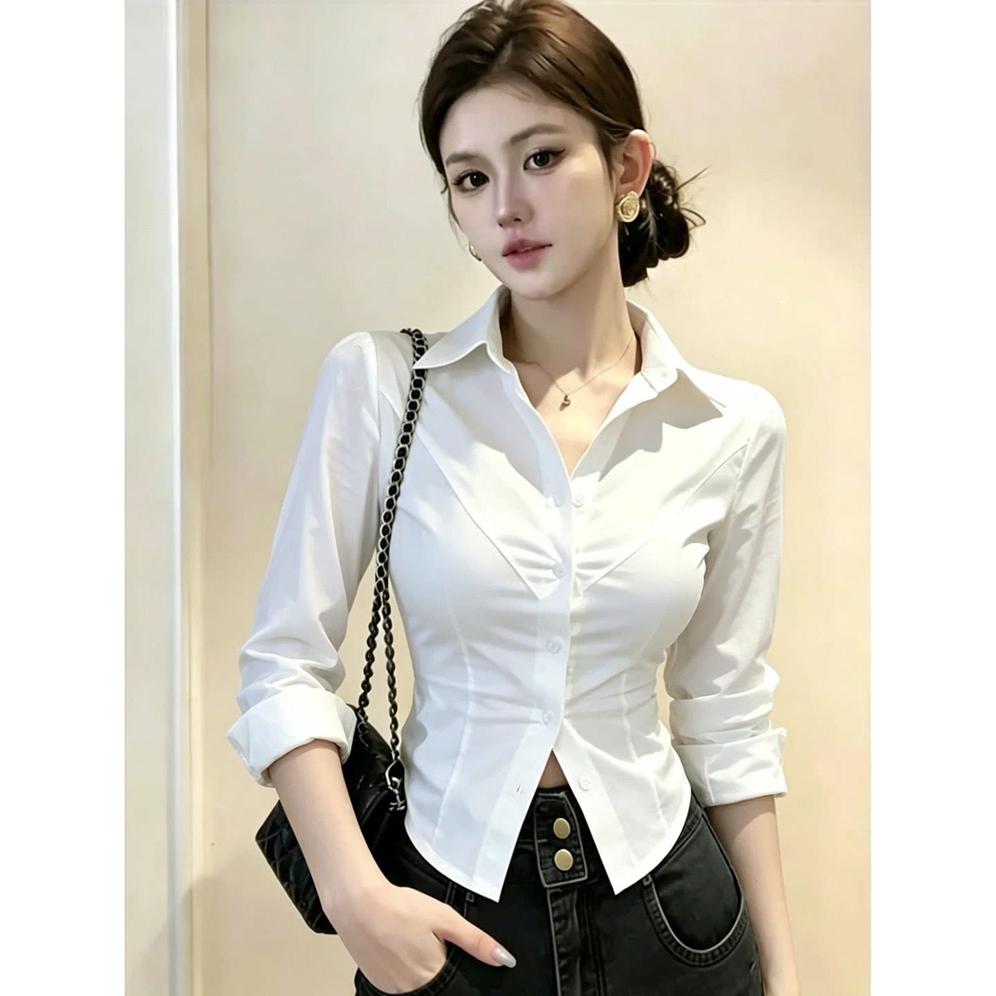 纯欲风职业收腰白色衬衫长袖女春秋季高级感修身通勤衬衣短款上衣