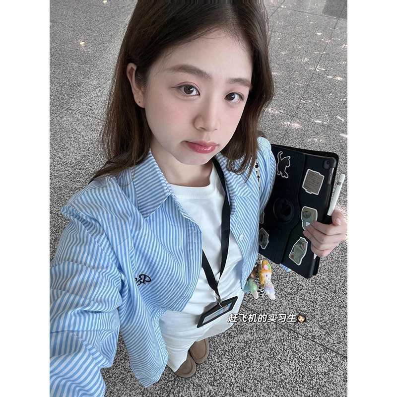 新款减龄条纹衬衫女设计感韩系宽松休闲衬衣长袖秋夏季上衣外套女