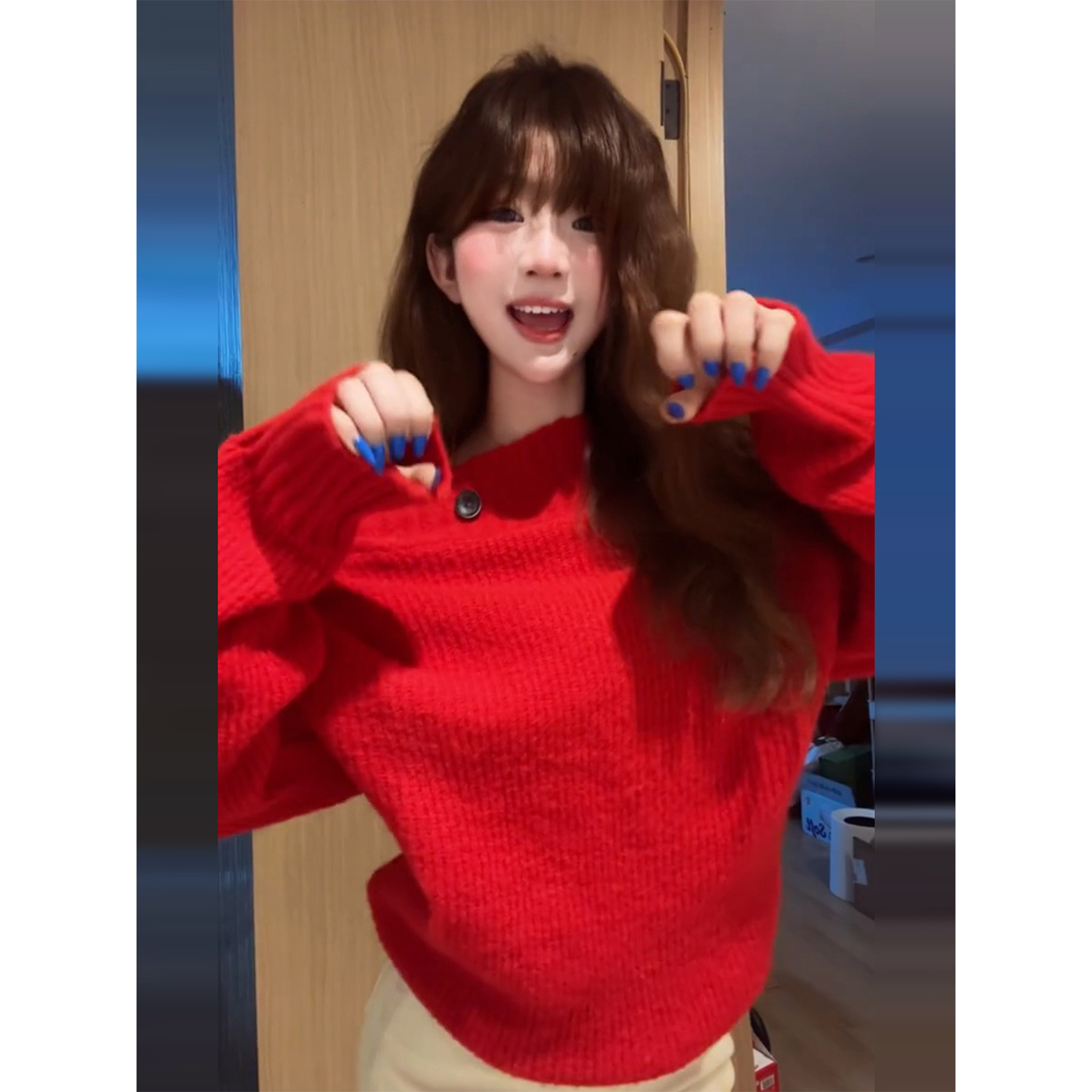 红色斜露肩设计感毛衣女装圣诞慵懒风秋冬季氛围感气质针织衫上衣