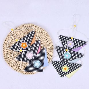 狗狗猫咪小花三角形可爱装饰宠物系带口水巾黑白格纹印花三角巾