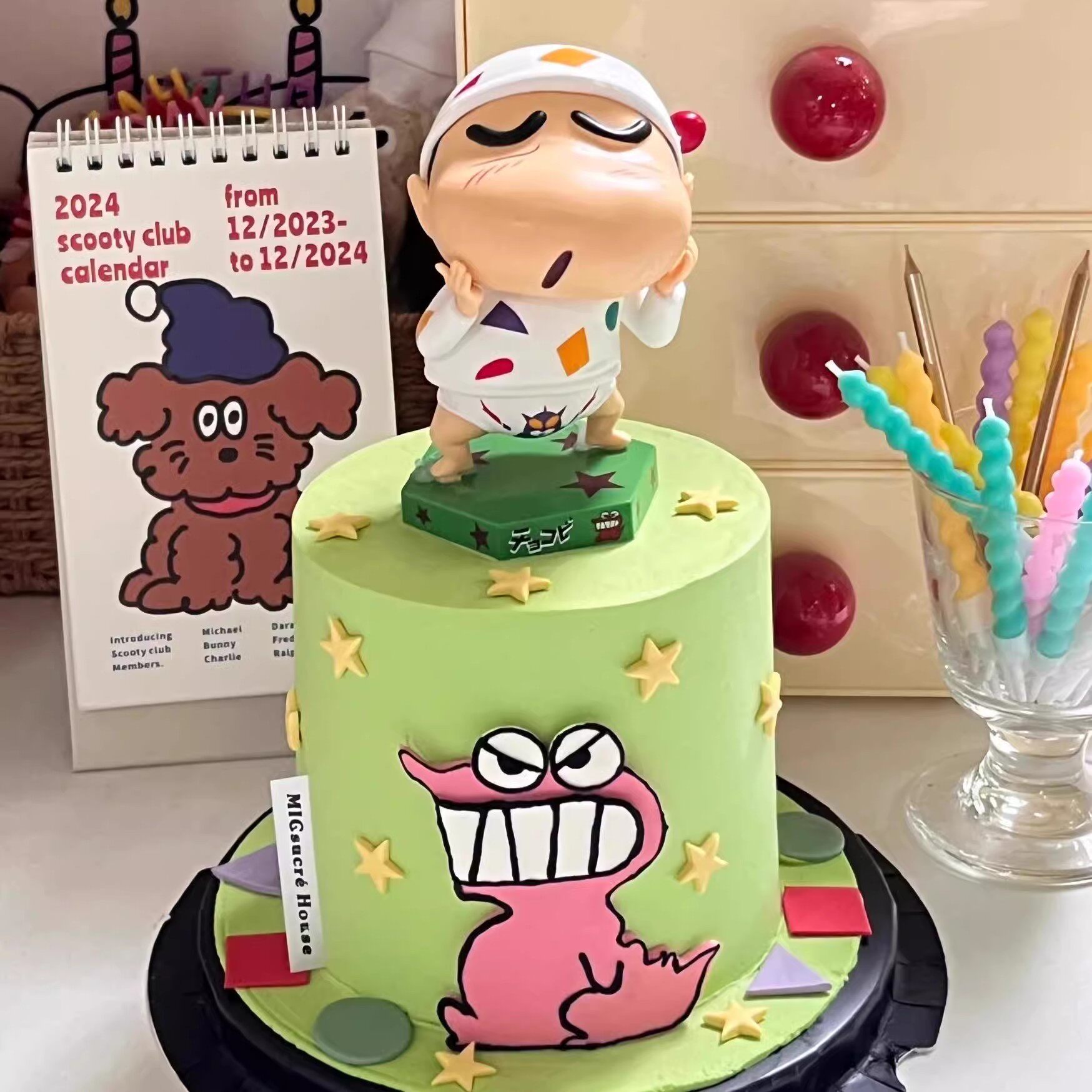 网红蜡笔小新生日蛋糕装饰摆件卡通恐龙可爱带帽小新公仔烘焙插件