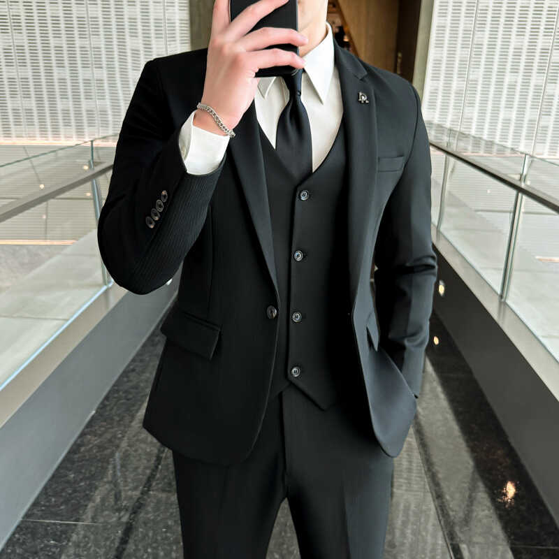男士西服套装三件套韩版修身新郎毕业礼服休闲西装主持人外套正装