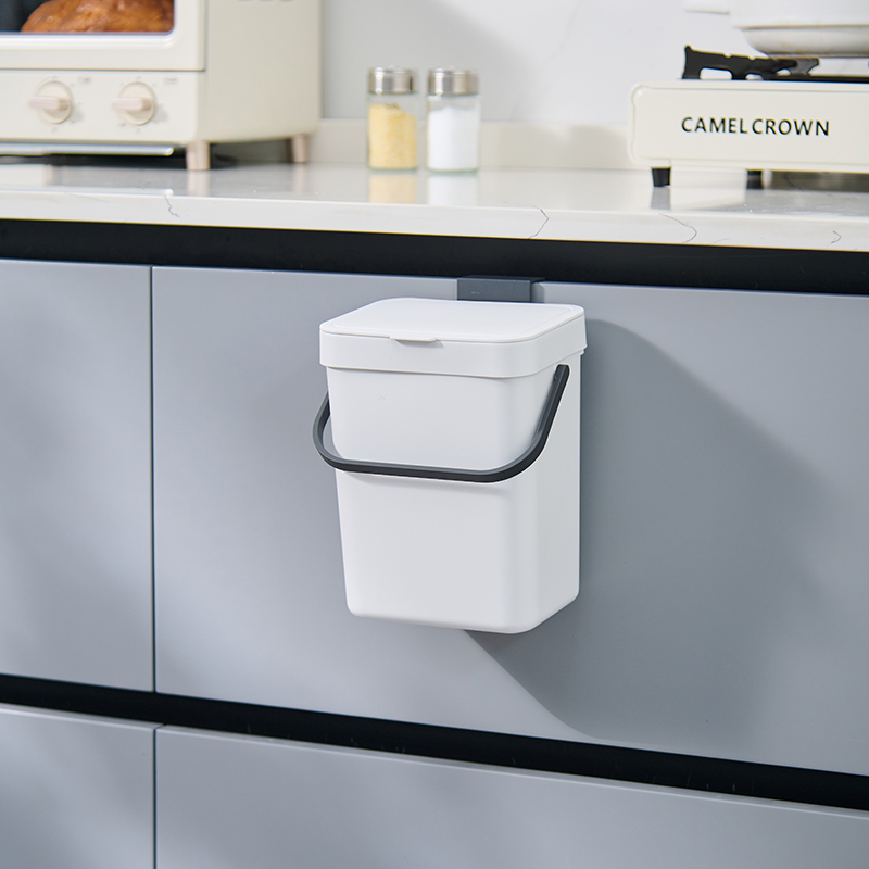 飞达三和壁挂式带盖垃圾桶