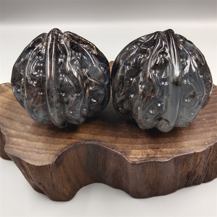 天然玉石 岫玉 岫岩玉 水墨丹青 原石手玩件 手把石 把玩件 核桃