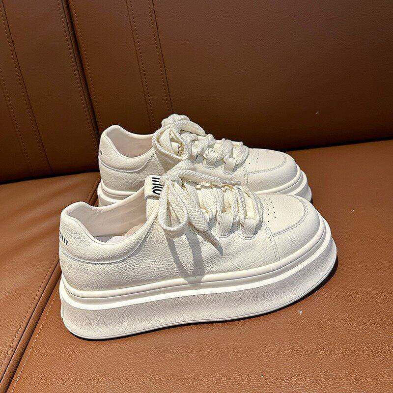 厚底小白鞋女2025秋季新款真皮松糕鞋小个子增高时尚休闲运动板鞋