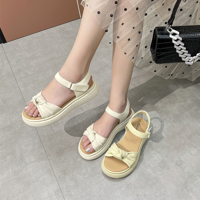 大丫丫大码女鞋41-43脚宽脚肥24年夏新款休闲清凉厚底凉鞋909-19