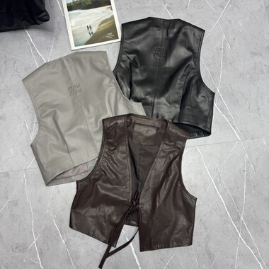 欧货新款真皮v纽扣马夹女黑色休闲绵羊皮坎肩街头百搭背心外套潮