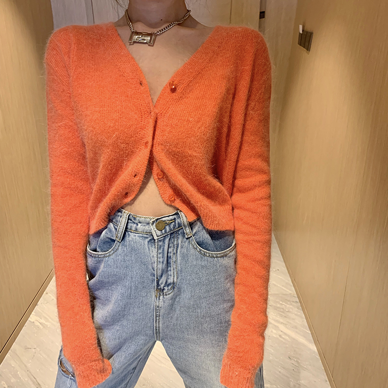 Short-style knitted cardigan in real color, new sweater in autumn and winter of 2019 is loose and lazy