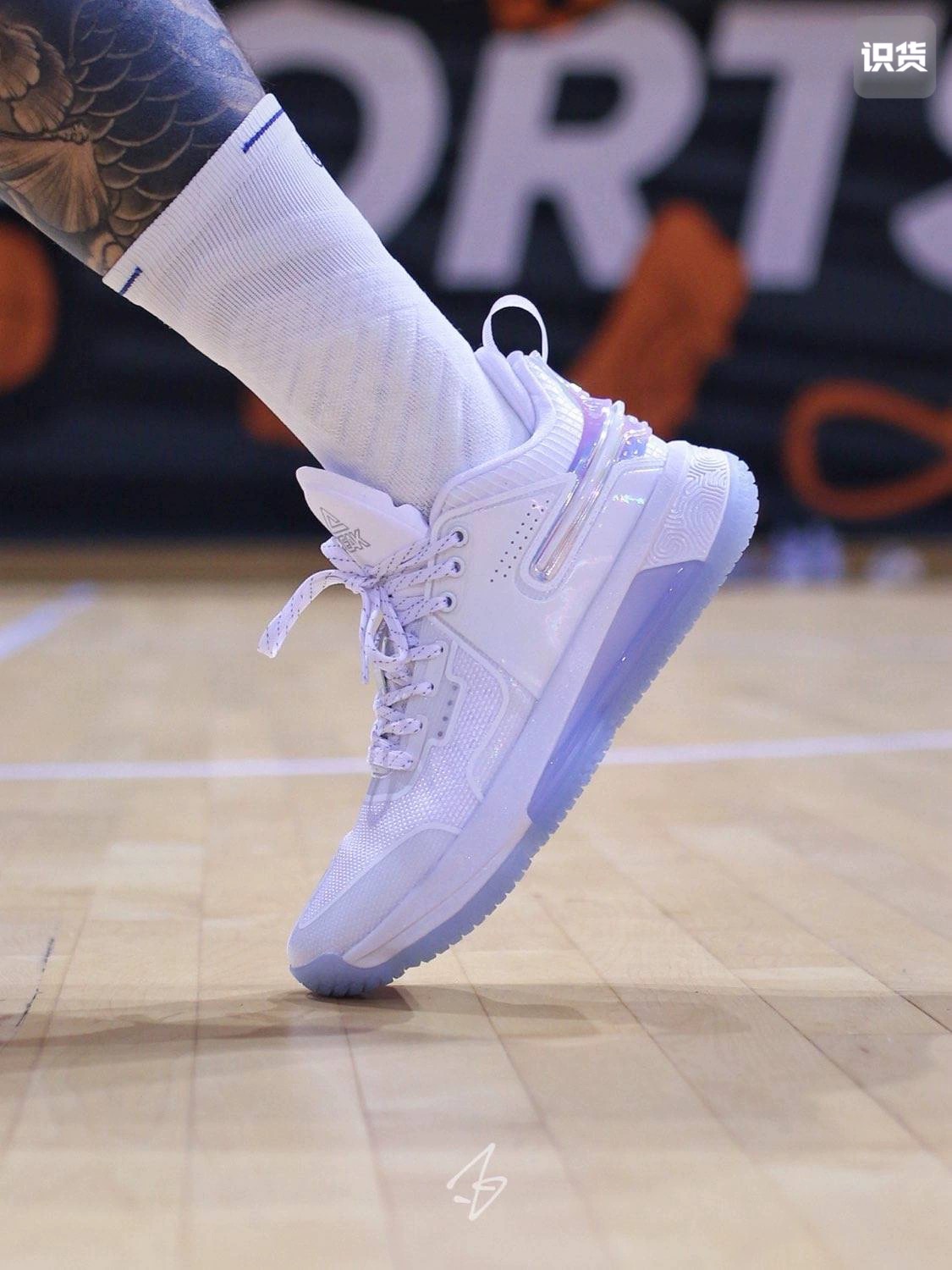 匹克 态极闪现4代 回弹缓震 防滑 篮球鞋ET23907A 白色温州XH仓