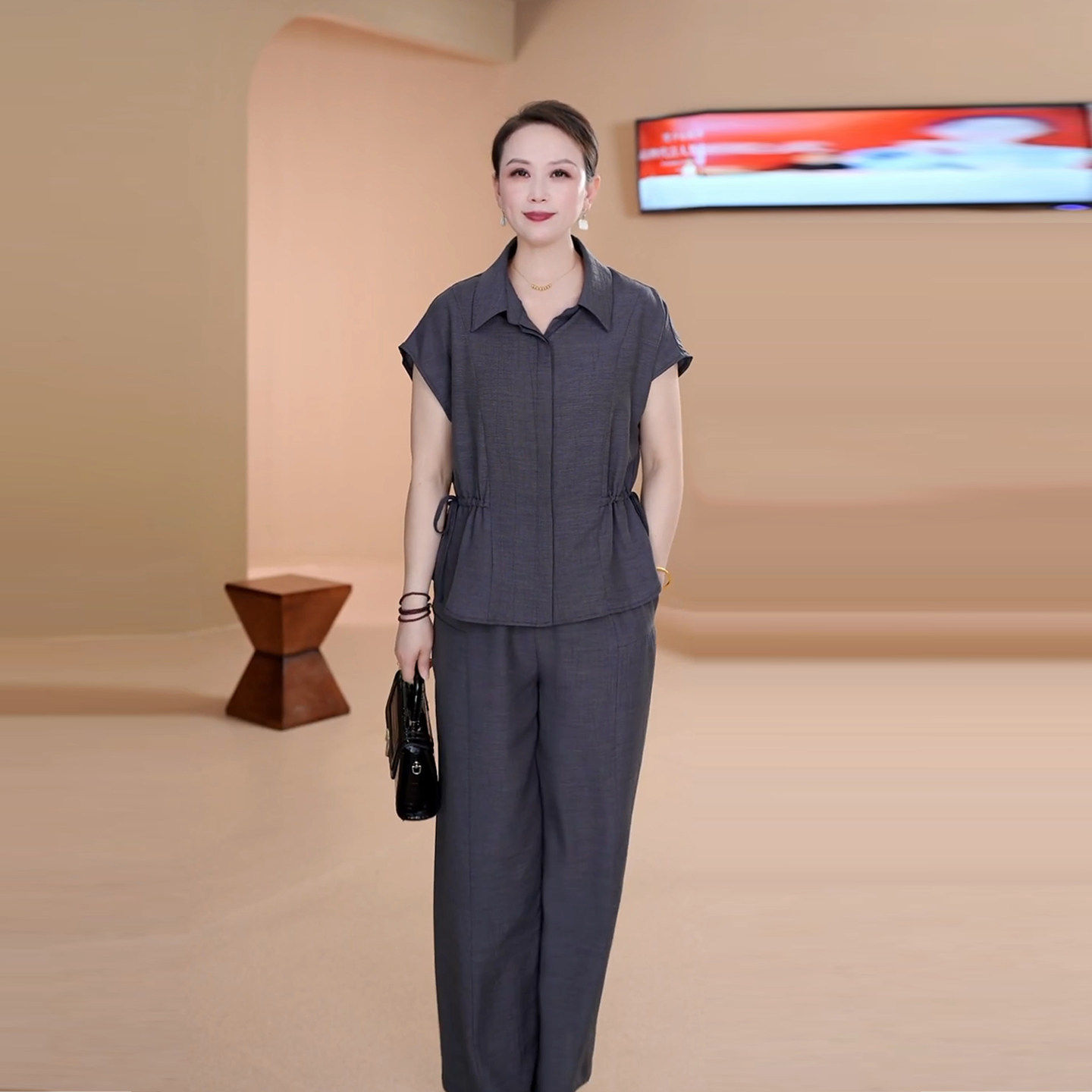 妈妈夏装新款套装中老年人大码女装夏季短袖上衣中年t恤衣服套装