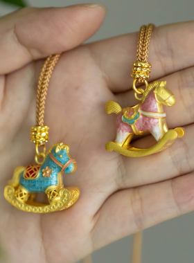 金色小马足银999.9马年珐琅项链