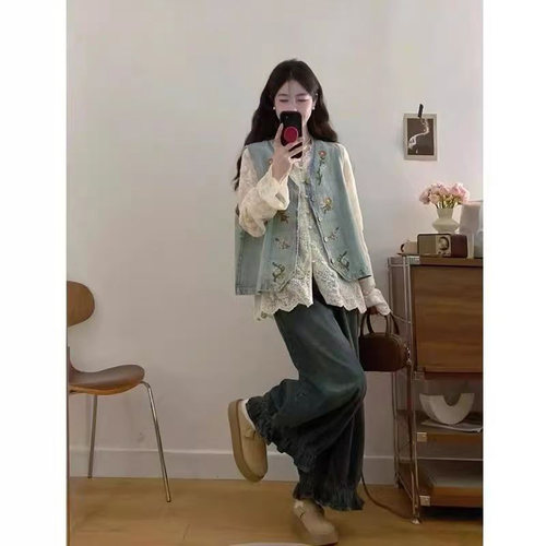 超好看蕾丝衬衫气质马甲套装女