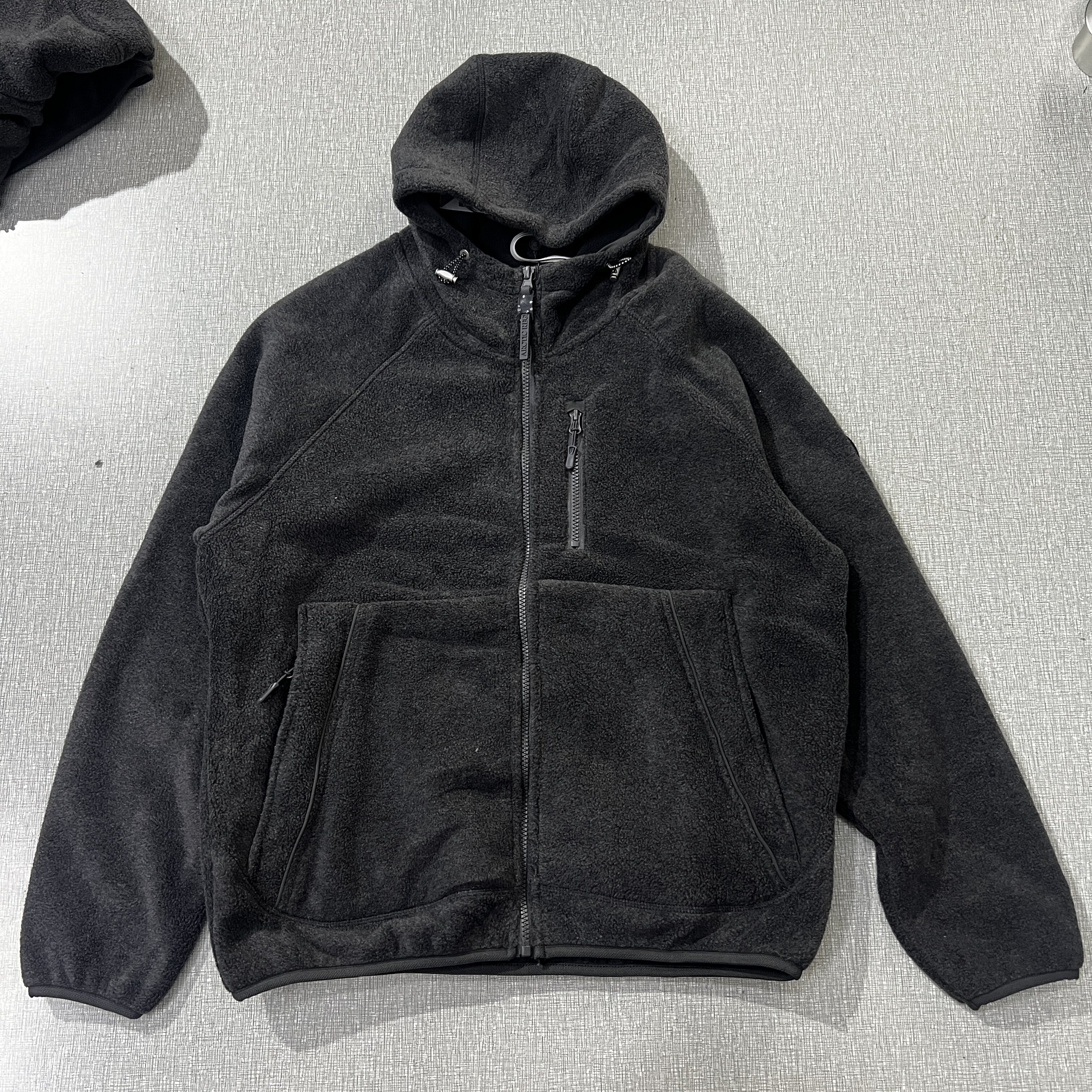 很厚实！秋冬季加绒保暖3个拉链口袋宽松休闲连帽拉链摇粒绒外套